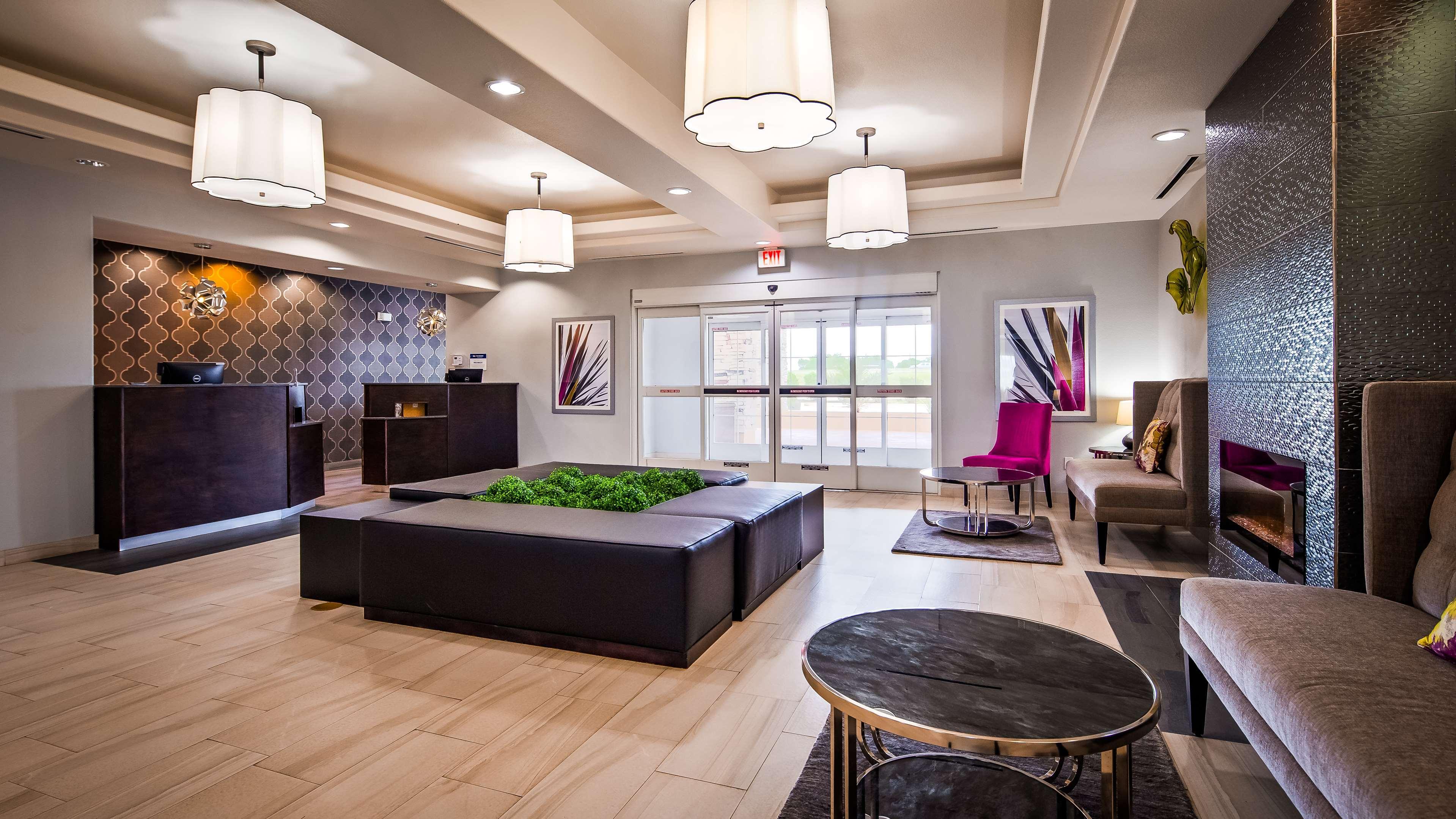 Best Western Plus Dilley Inn&Suites Extérieur photo