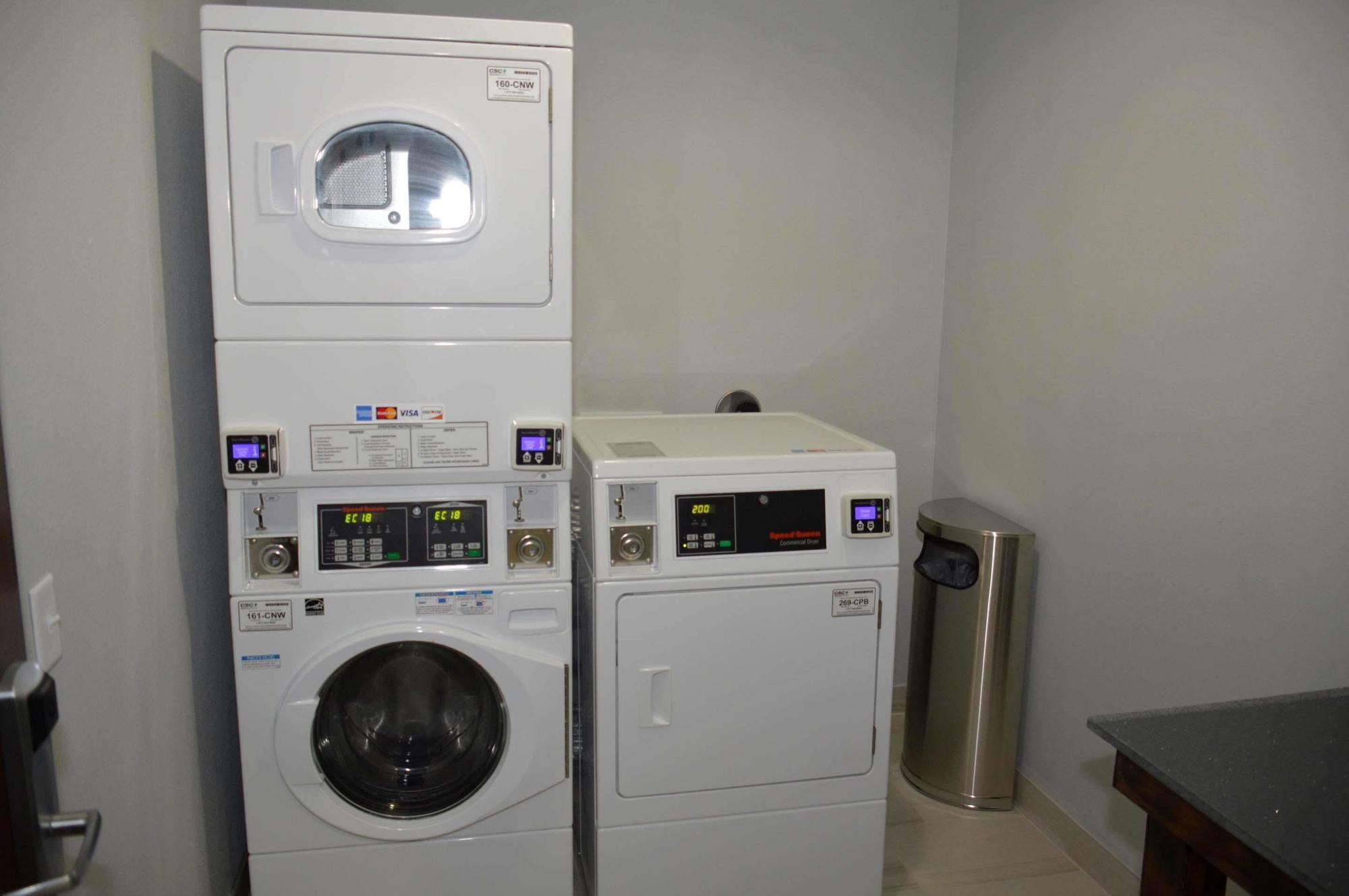 Best Western Plus Dilley Inn&Suites Extérieur photo