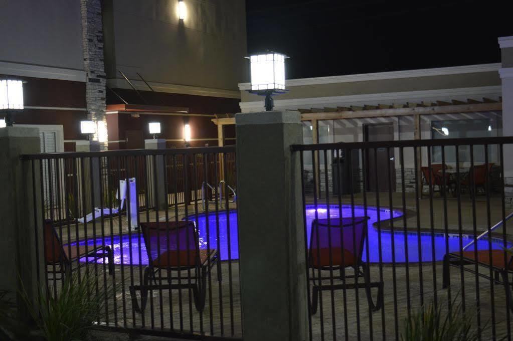 Best Western Plus Dilley Inn&Suites Extérieur photo