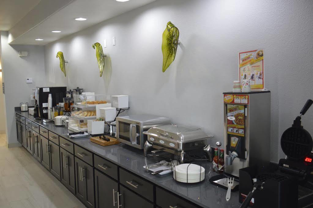 Best Western Plus Dilley Inn&Suites Extérieur photo